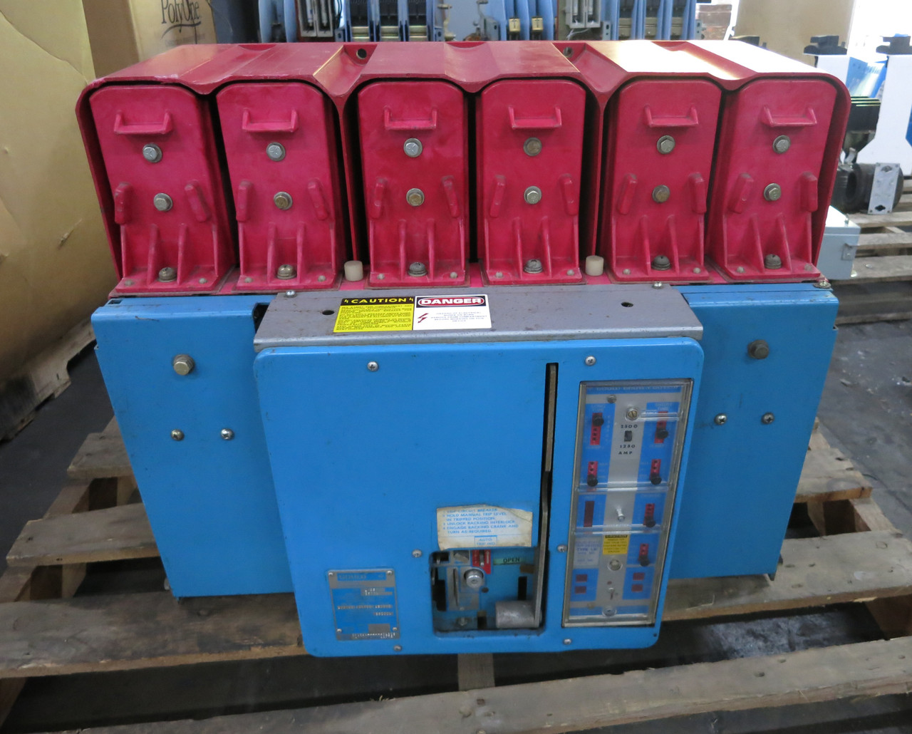 Gould LK25 2500A Power Circuit Breaker LSG Trip Unit LS4 Solid State 2500 Amp (DW6426-1)