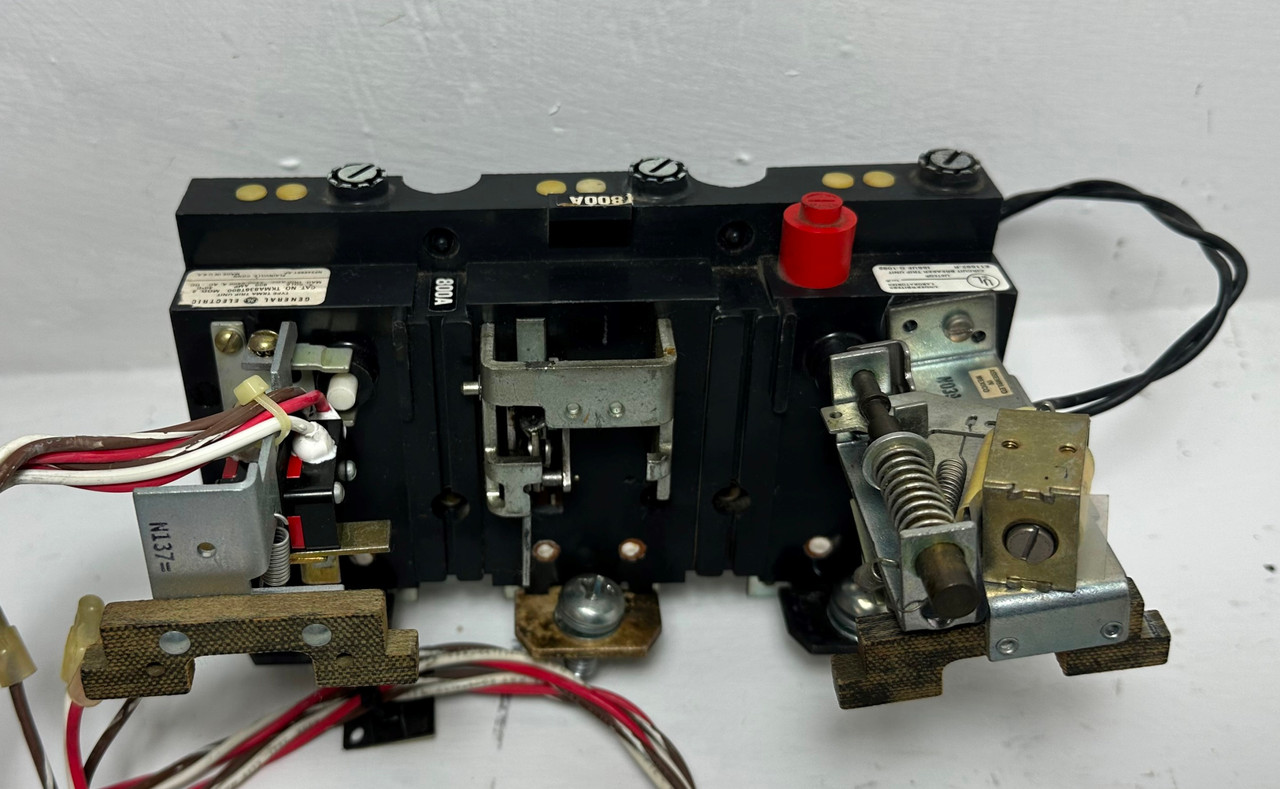 GE TB13030BWE05 30A Tri-Break Circuit Breaker 480/600V 30 Amp General Electric (EM5168-18)