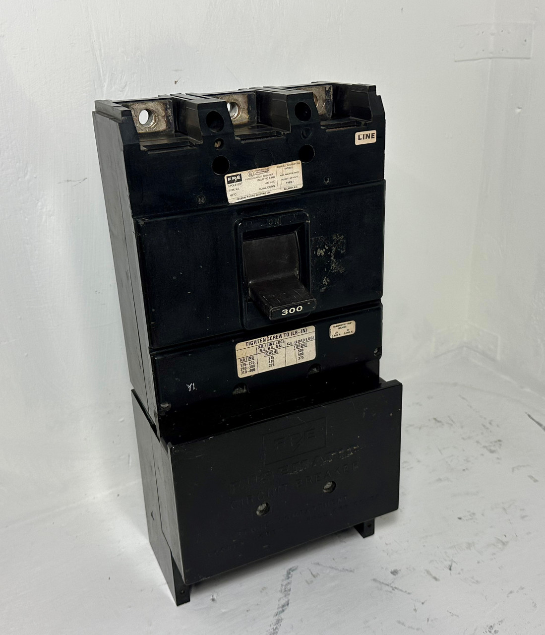 FPE XJL434300 300A Fusematic Circuit Breaker XJL 480V 3P Federal Pacific 300 Amp (EM5175-2)
