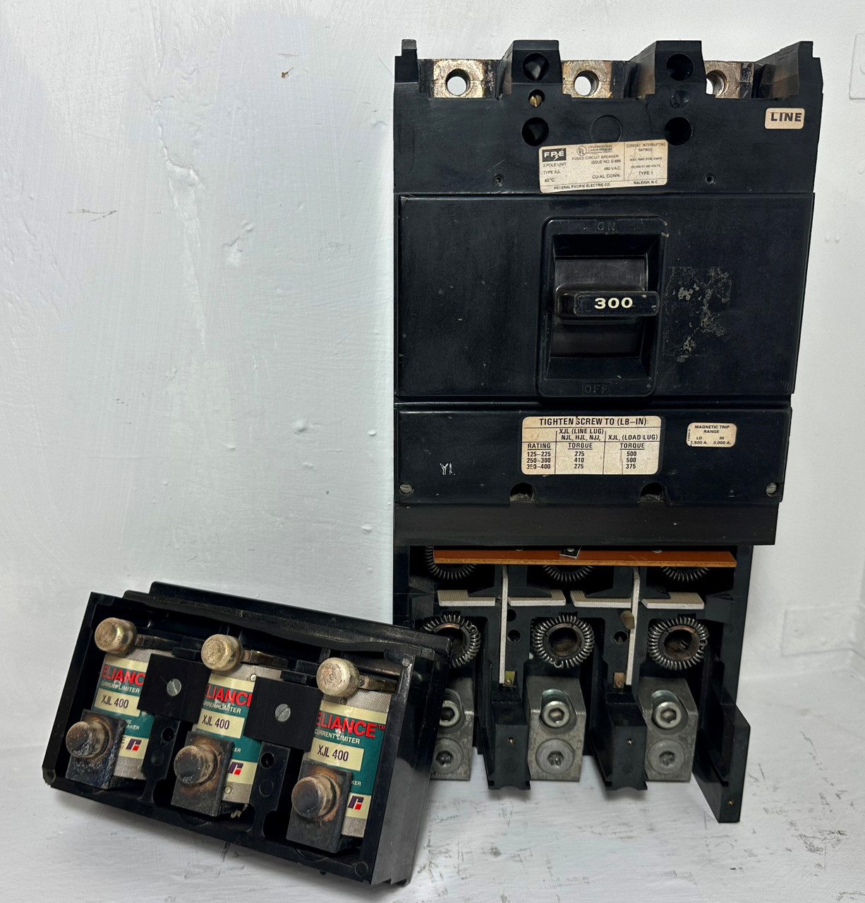 FPE XJL434300 300A Fusematic Circuit Breaker XJL 480V 3P Federal Pacific 300 Amp (EM5175-2)