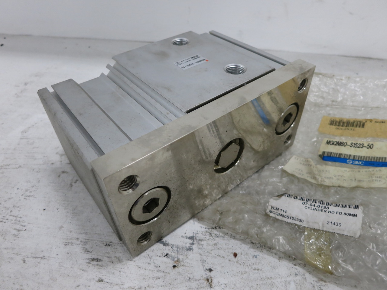 NEW SMC MGQM80-S1523-50 Compact Guide Air Cylinder 145 PSI MGQ (DW6446-1)