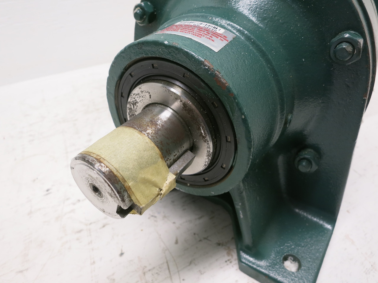 Sumitomo CNHJ4110Y8 SM-Cyclo Reducer Gear Drive 8:1 4.8 HP 1750 RPM 1280 in-lb (DW6472-1)