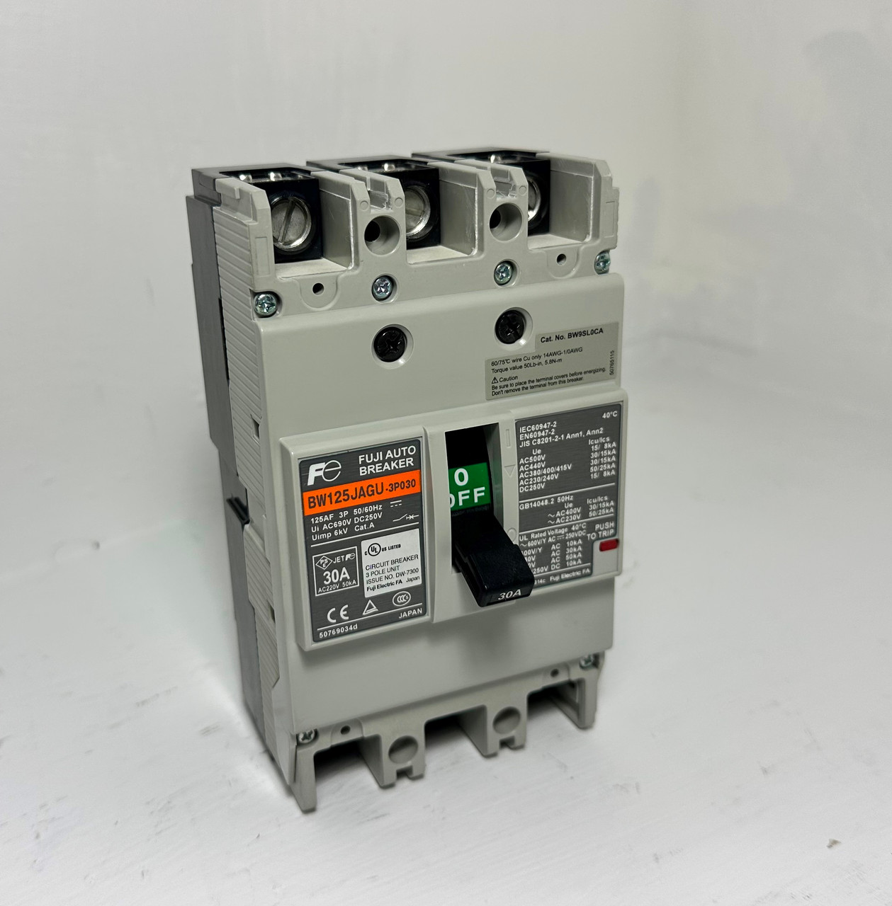 NEW Fuji Electric BW125JAGU-3P030 125A Auto Circuit Breaker 3P 30 Amp Trip NIB (EM5203-1)
