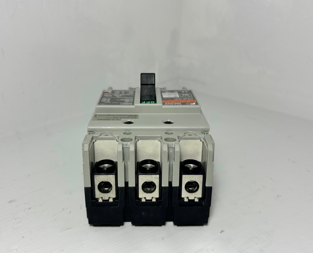 NEW Fuji Electric BW125JAGU-3P030 125A Auto Circuit Breaker 3P 30 Amp Trip NIB (EM5203-1)