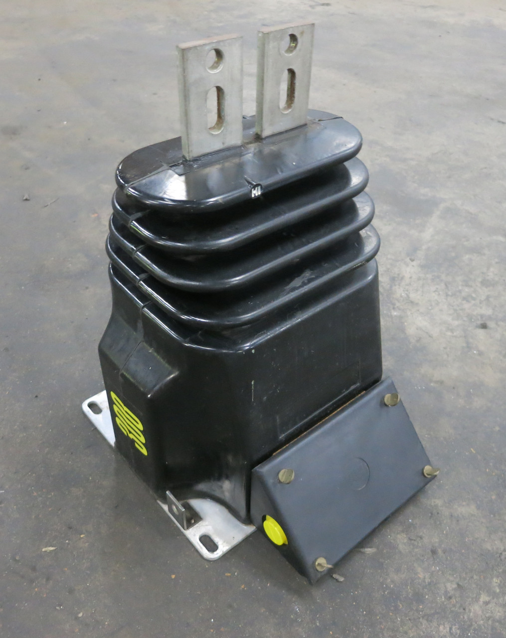 NEW ABB 7524A12G13 Type KOR-11 Current Transformer Ratio 300:5A 60:1 CT 300A (DW6478-2)