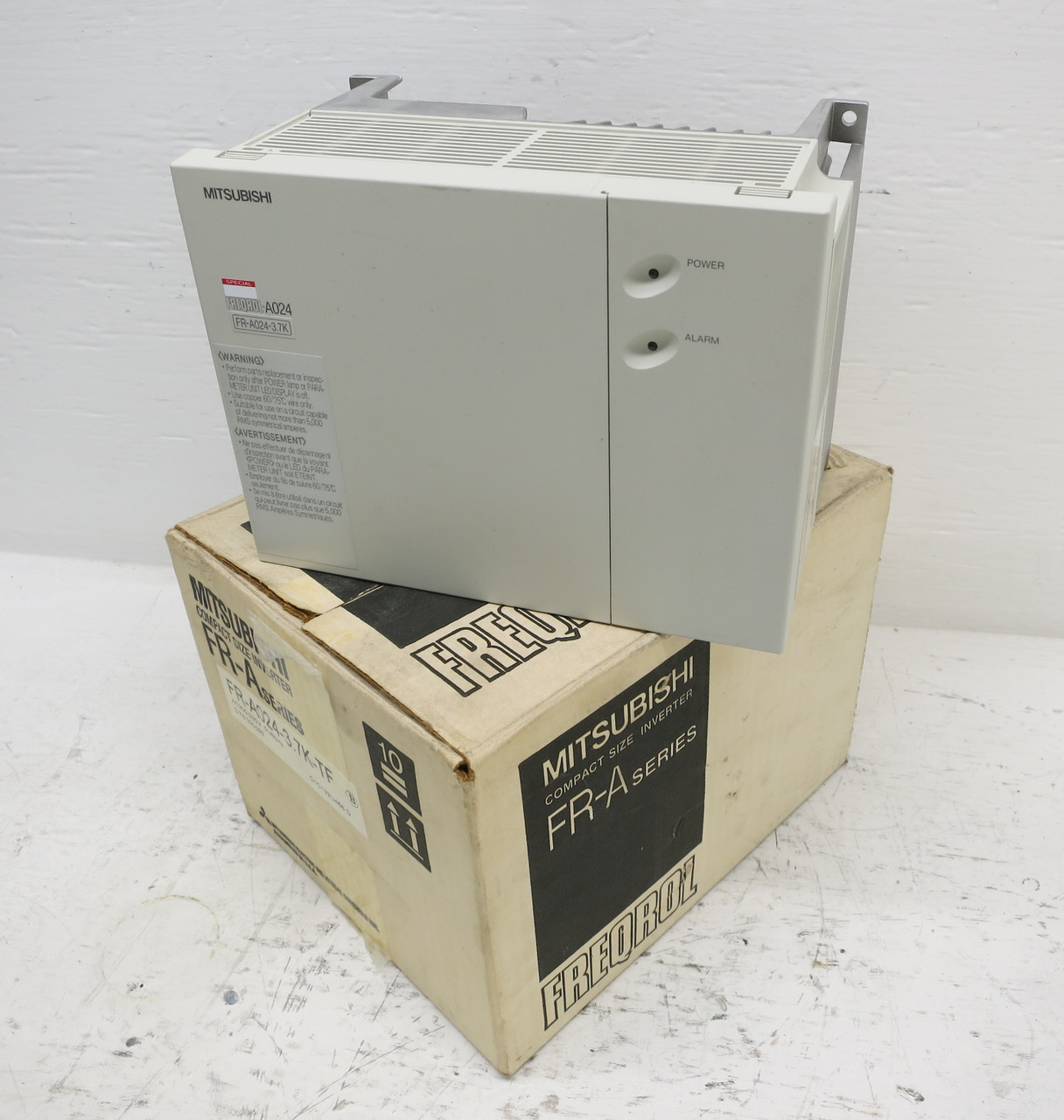 NEW Mitsubishi Freqrol FR-A024-3.7K-TF 5 HP 230V AC VS Drive Inverter FR-A 17.5A (DW6491-1)