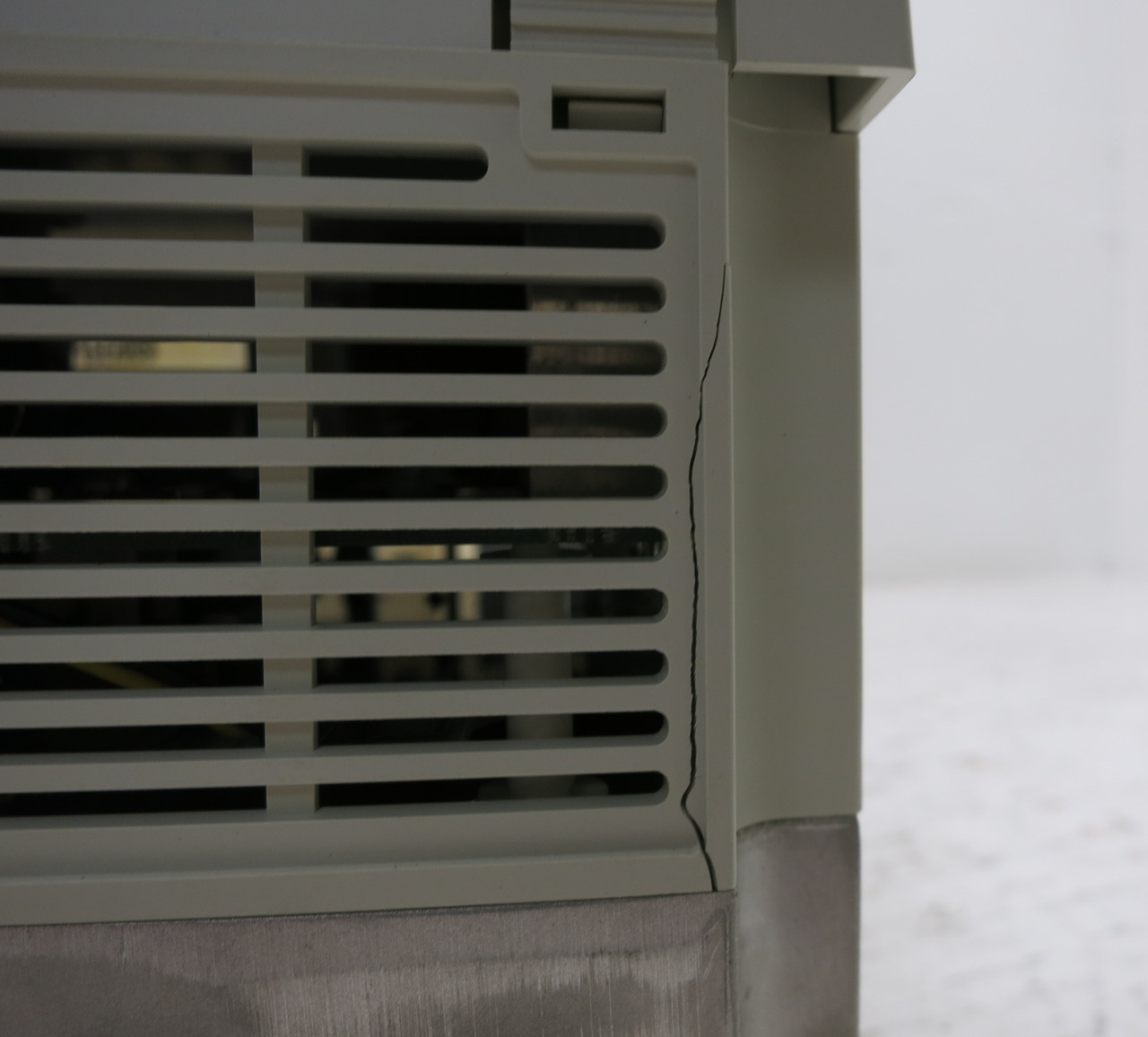 NEW Mitsubishi Freqrol FR-A024-3.7K-TF 5 HP 230V AC VS Drive Inverter FR-A 17.5A (DW6491-1)