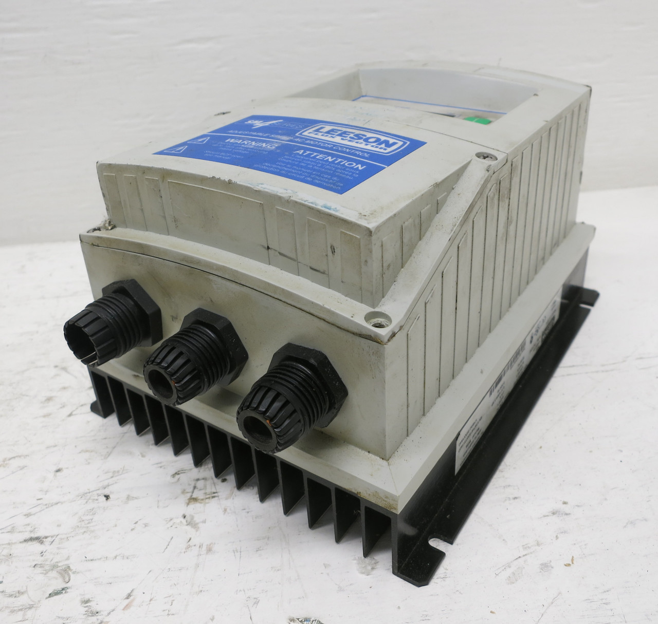 Leeson Speedmaster 174652.00 SM4 Flux Vector Inverter AC VS Drive 0.5 HP 120/240 (DW6490-1)