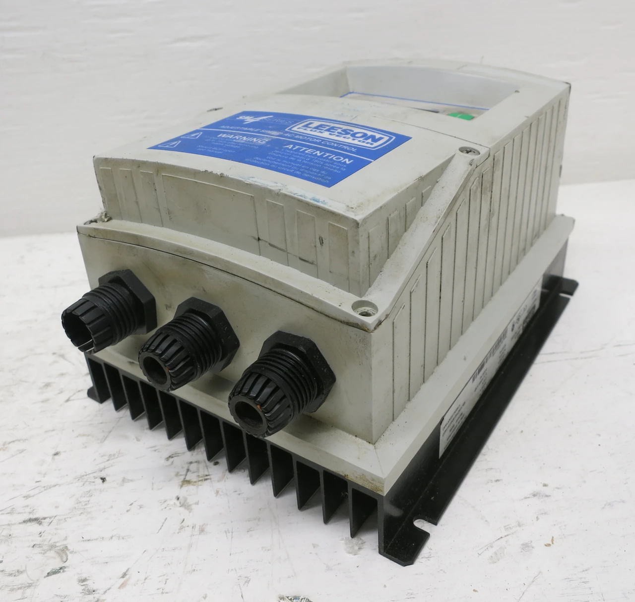 Leeson Speedmaster 174652.00 SM4 Flux Vector Inverter AC VS Drive 0.5 HP 120/240 (DW6490-1)