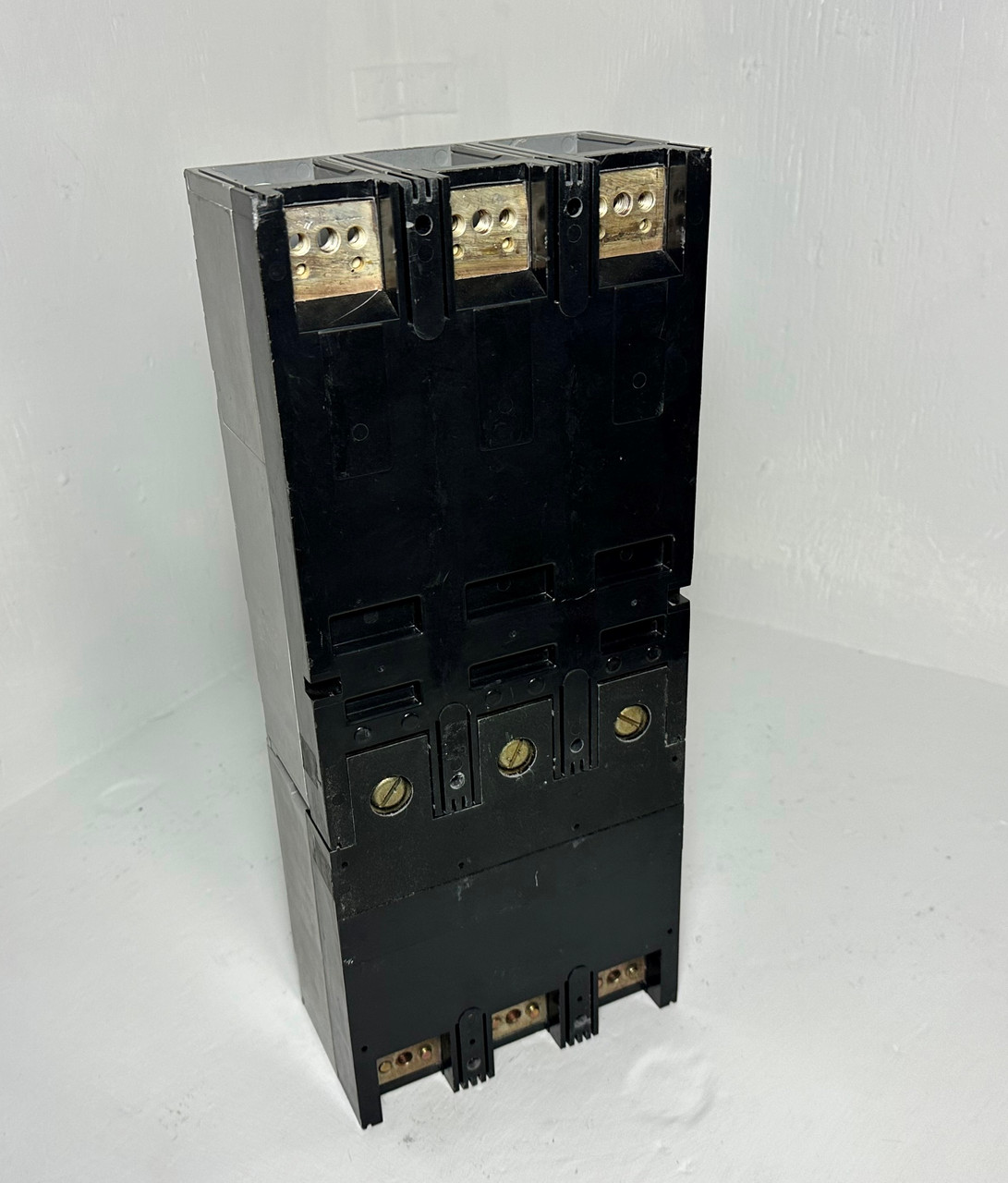 ITE CLJ63B400 400A Current Limiting Circuit Breaker Type CLJ 3P Siemens 400 Amp (EM5213-1)