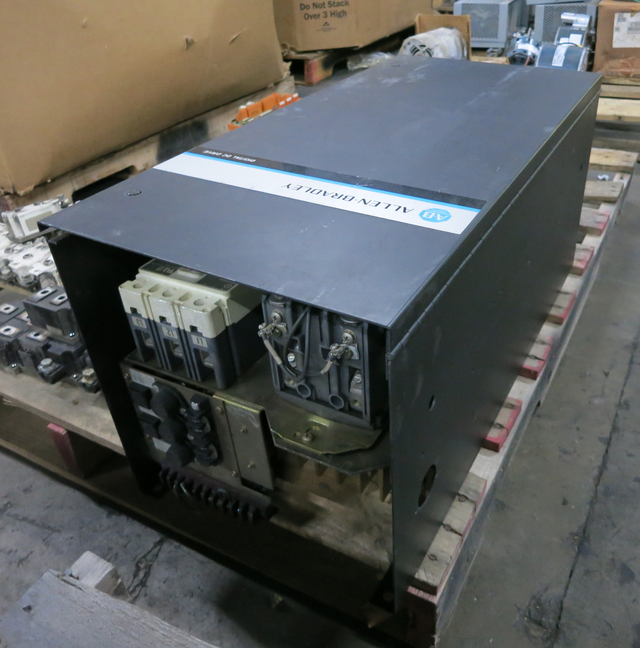 Allen Bradley 1395 Digital DC Drive Controller 460V In 300/500 Out 20/110A Servo (DW6508-1)