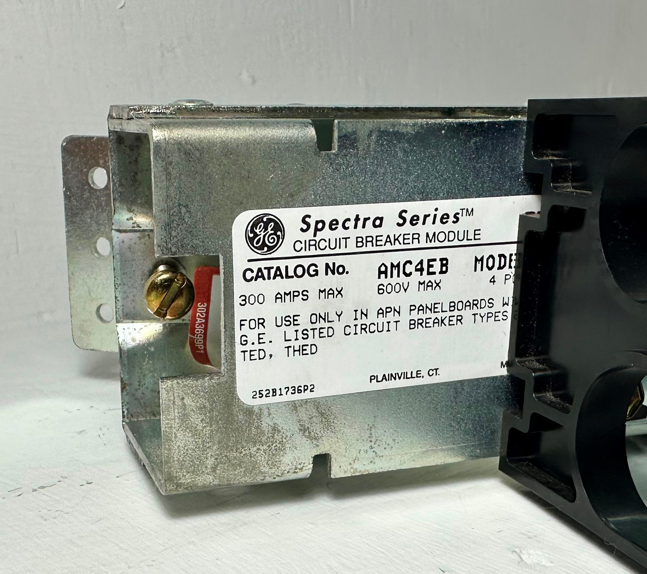 GE AMC4EB 300A Spectra Twin Breaker Module 4 Pole General Electric w/ Cover 4P (EM5226-2)