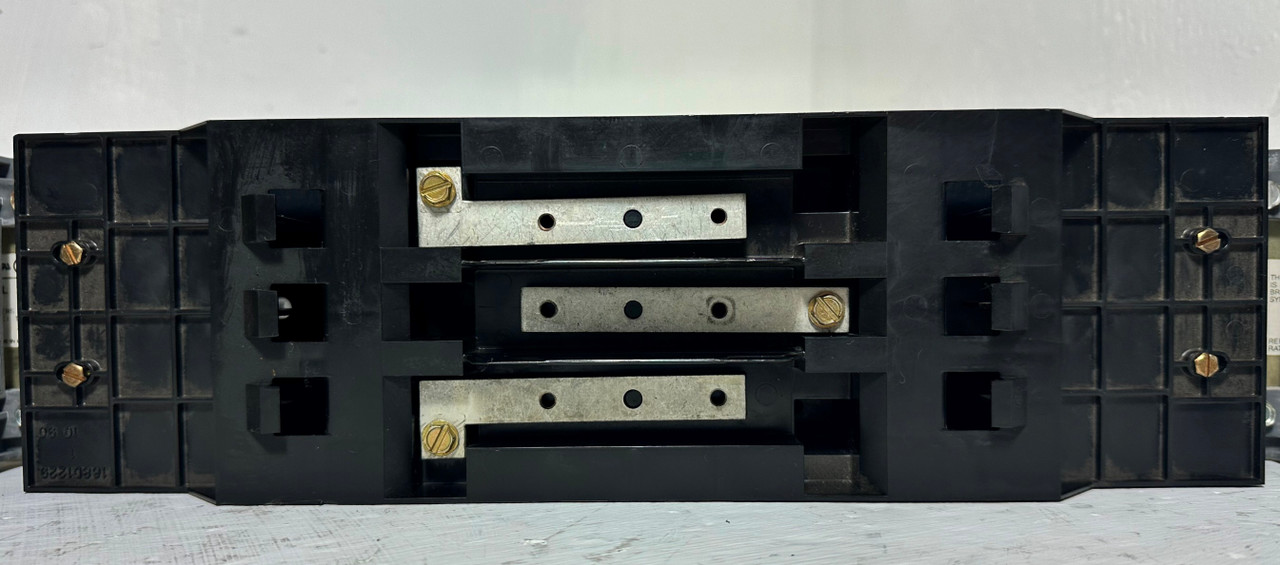 GE AMC6QB 200A Spectra Twin Circuit Breaker Module TQB THQB 6 Pole 240V 200 Amp (EM5227-2)