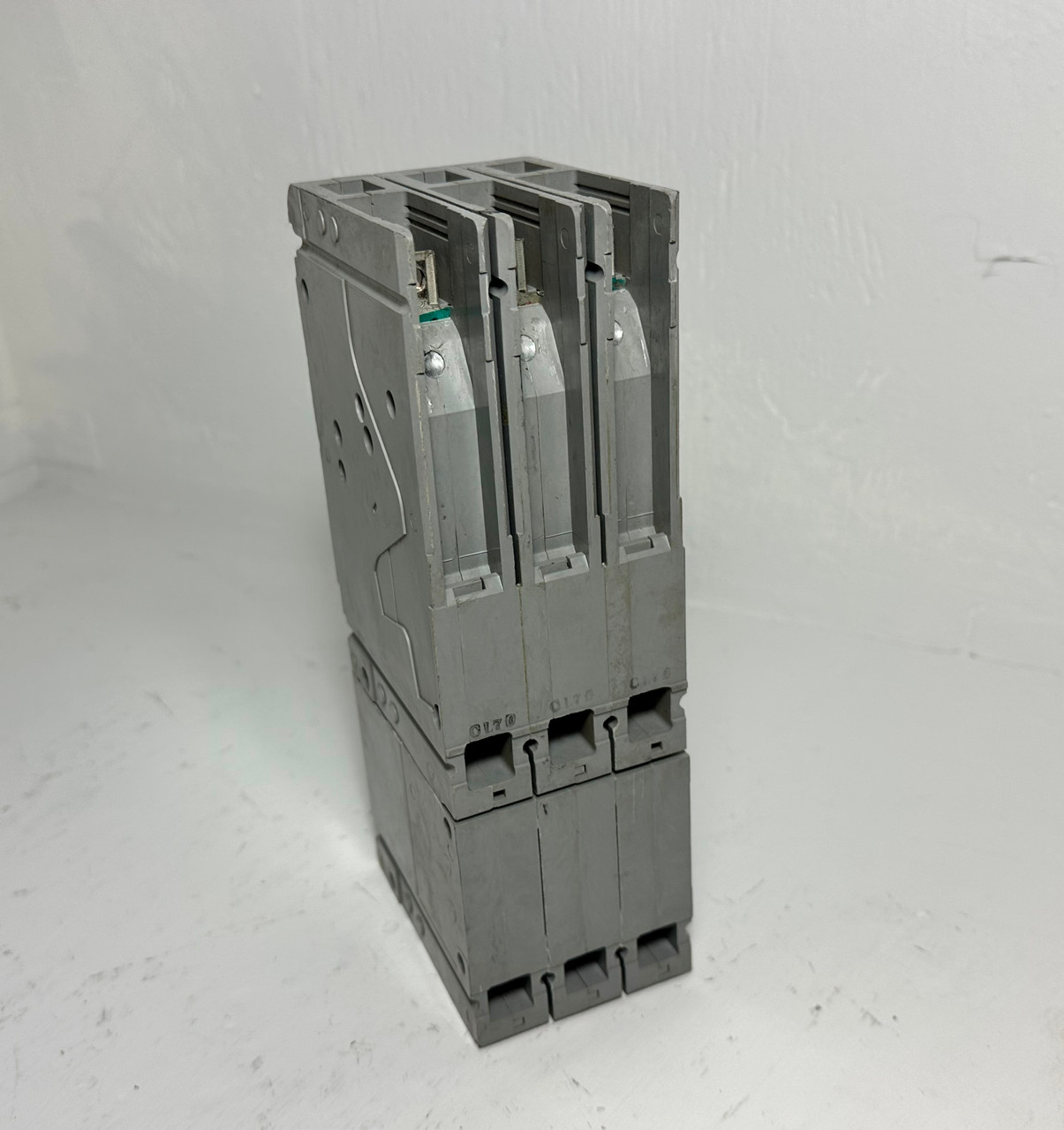 Siemens I-T-E CLE63B070 70A Sentron Circuit Breaker 480/600V 3P CLE-A ITE 70 Amp (EM5232-1)