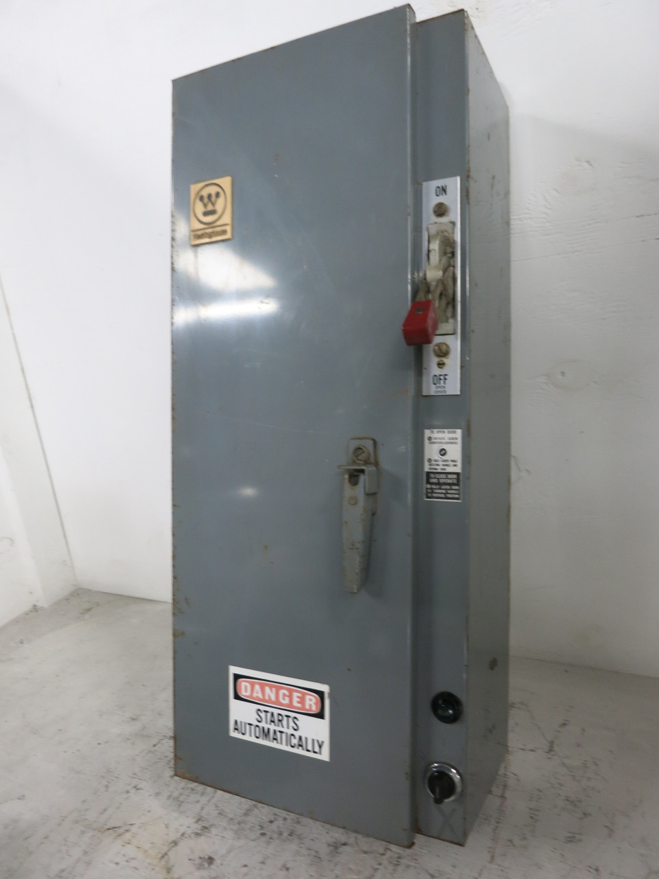 Westinghouse Size 3 Starter 100A Breaker Combination Combo Box 100 Amp 120V Coil (DW6532-2)