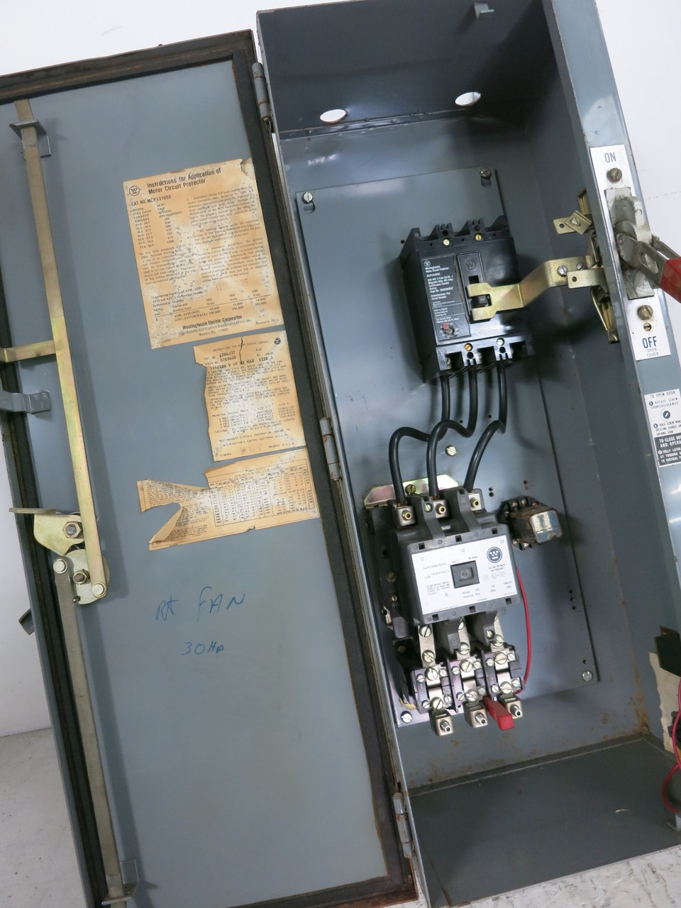 Westinghouse Size 3 Starter 100A Breaker Combination Combo Box 100 Amp 120V Coil (DW6532-2)