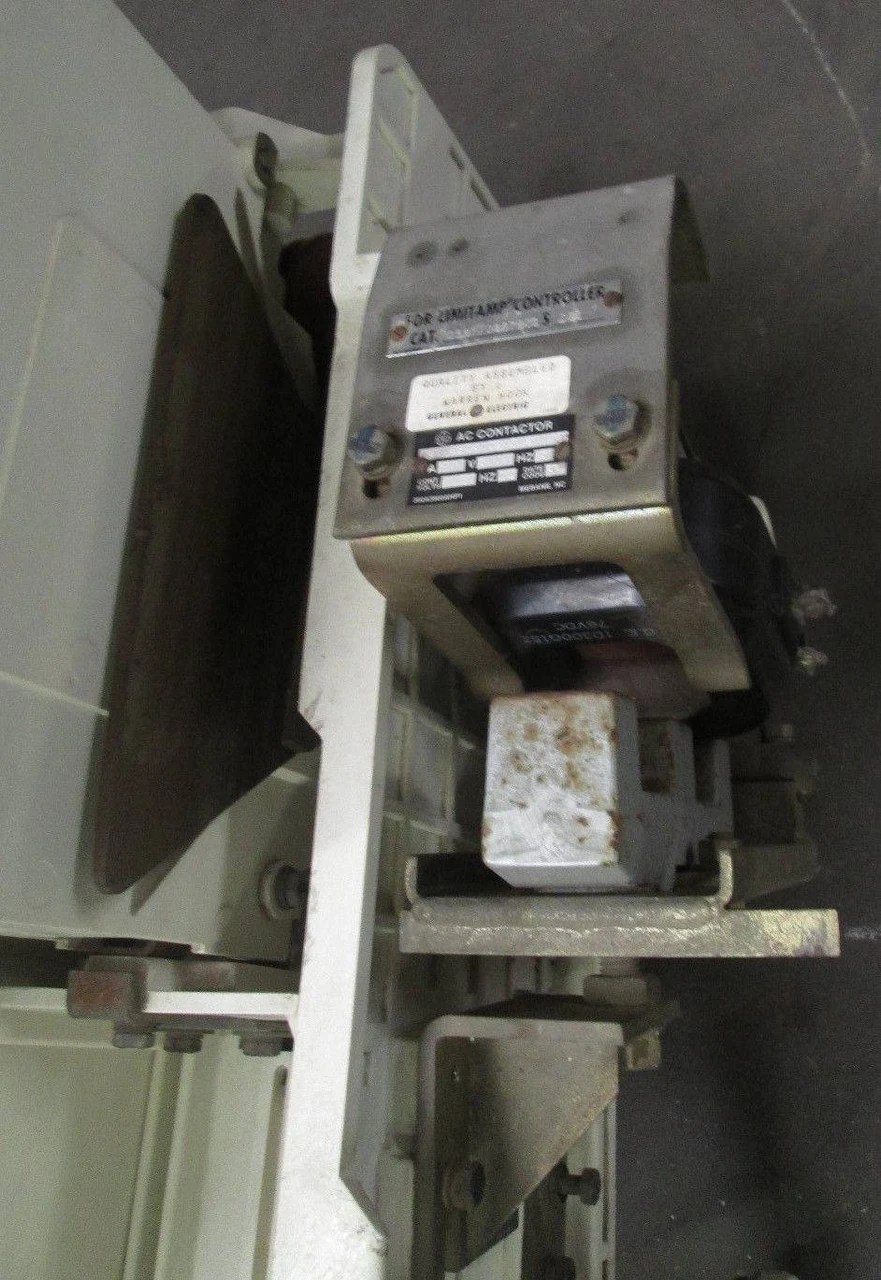 GE IC302BC4AC2A312AA02A 400A 5000V AC Contactor General Electric 0587X0867R01 (EBI1967-1)