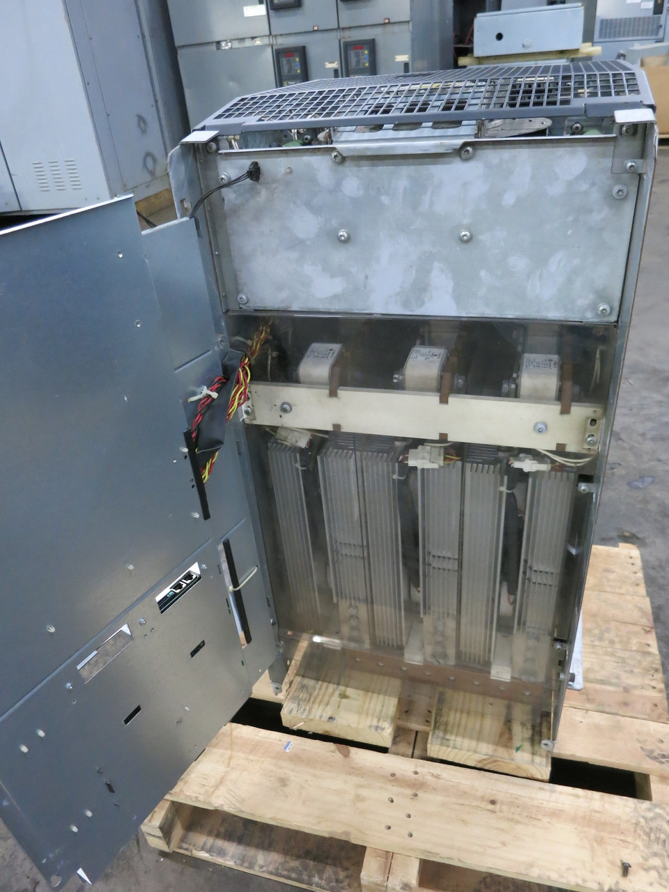 Siemens 6RA8096-4GV62-0AA0-Z Sinamics DCM 2200A DC Converter 4-Quadrant Drive (DW6567-1)
