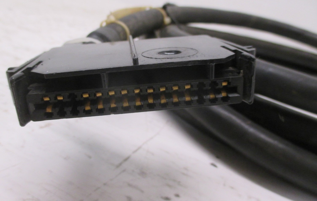 ABB NKLS11-10 Loop INTFC Cable 120" 10 Foot 300V 24AWG LR97744 (TCL/NIS) (AH0020-4)