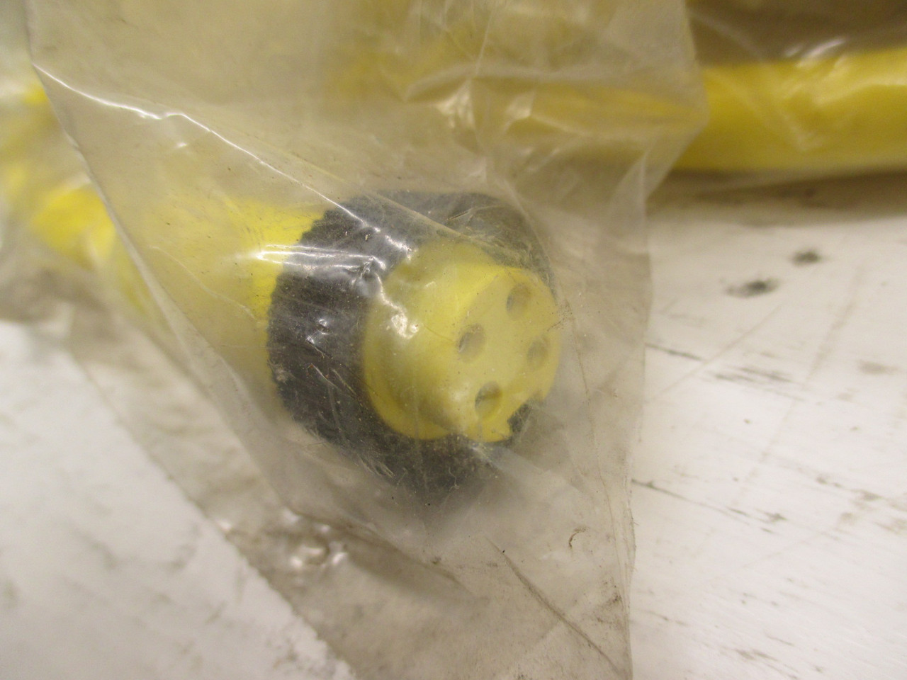 NEW Molex Woodhead 104000A01F300 QD Cable 4P Female 30' 16/4 600V AWG PVC Cord (AH0028-1)