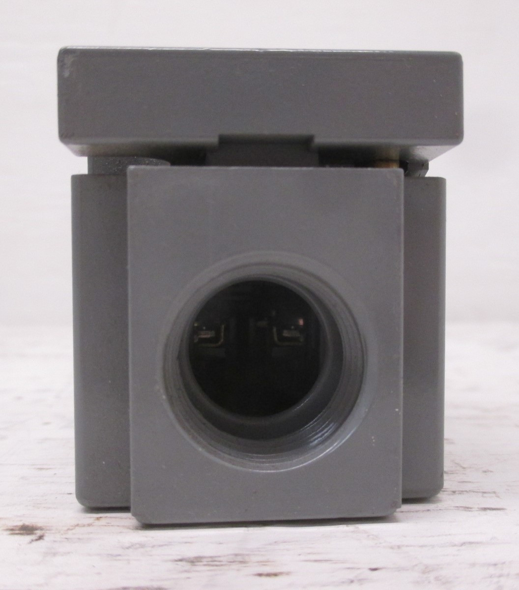 Allen Bradley 802T-FP Ser H Oil Tight Limit Switch 802TFP Series H AB (AH0036-1)