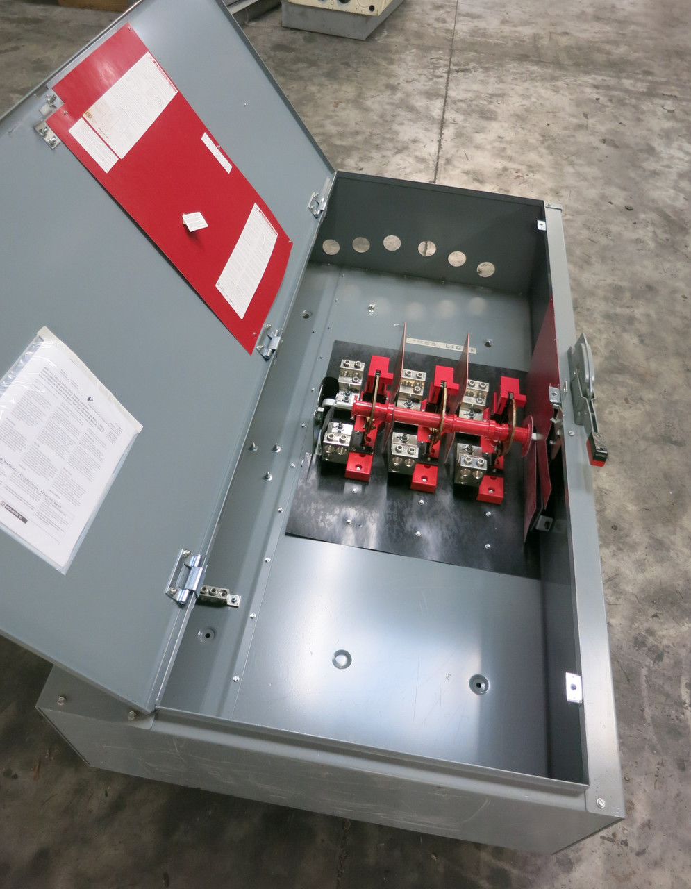 Square D HU367 800A 600V Non-Fusible Safety Switch Disconnect 800 Amp HU-367 E04 (DW6600-1)