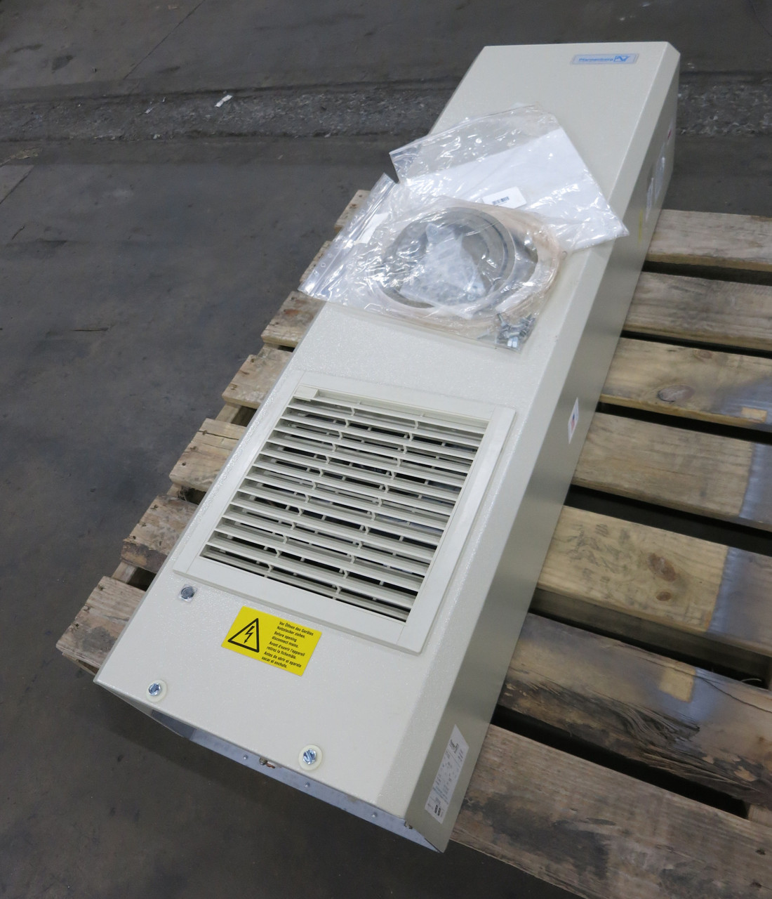 Image of NEW Pfannenberg DTS 1200 Electronic Enclosure Air Conditioner 115V 12000 BTU