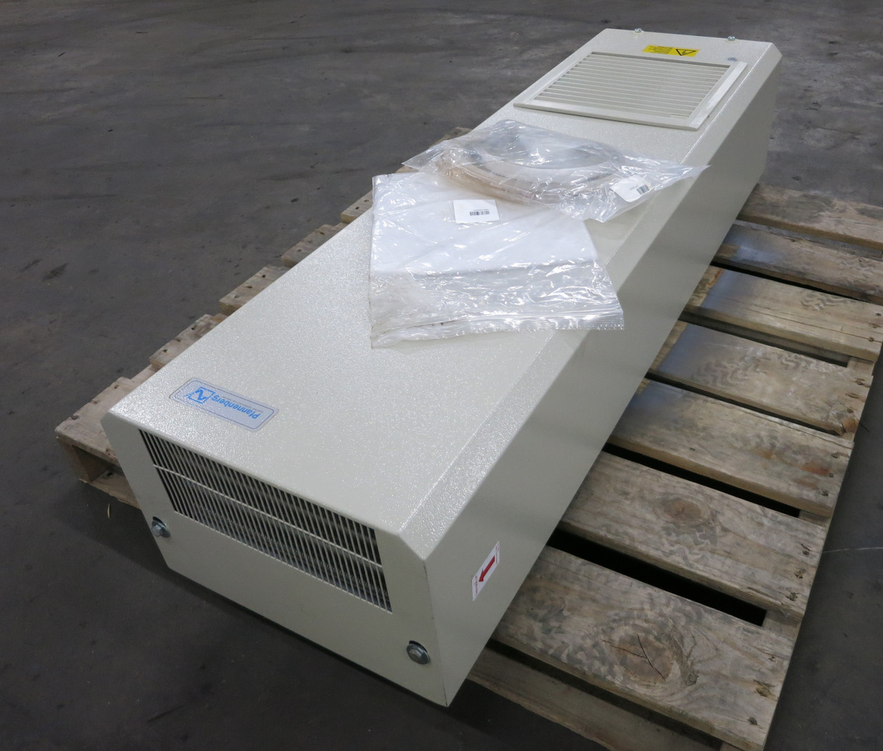 NEW Pfannenberg DTS 1200 Electronic Enclosure Air Conditioner 115V 12000 BTU (DW6605-1)