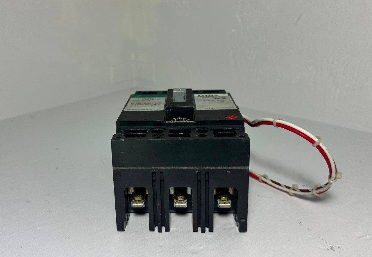 GE TEC36003 3A Mag-Break Circuit Breaker Green Label w/ Aux 480/600V 3P 3 Amp (EM5253-1)