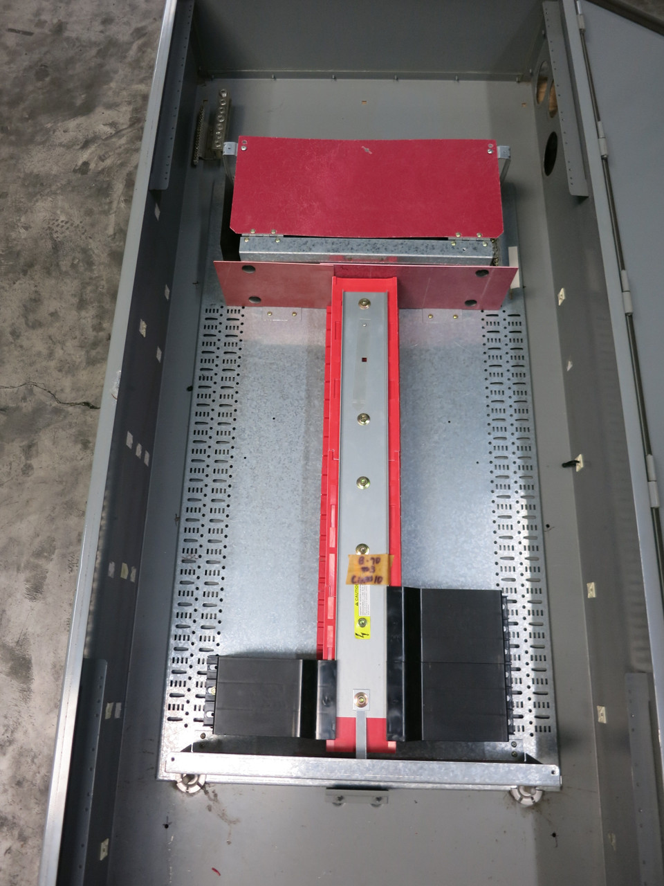 Square D 800A I-Line Panelboard 3PH 4W Main Lugs Panel 800 Amp MLO HC3273WP 3R (DW6610-2)