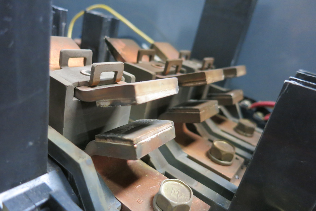 Square D Model 4 Size 5 Starter 250 Amp Breaker 71" MCC Motor Control Bucket Sz5 (BJ0894-1)