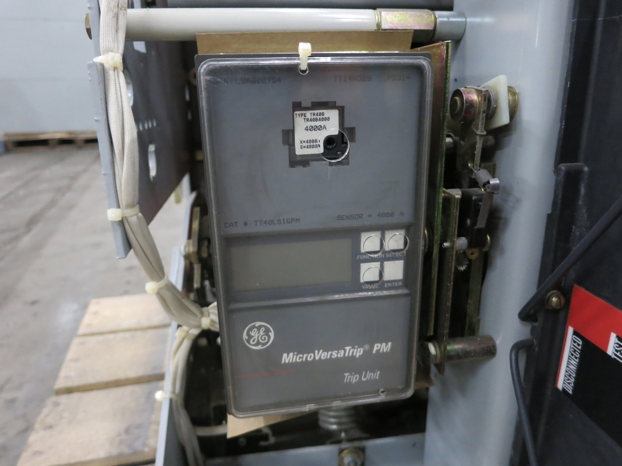 GE AKR-9D-100 4000A Air Breaker LSIG MicroVersaTrip PM TT40LSIGPM 4000 Amp MO (DW6614-1)