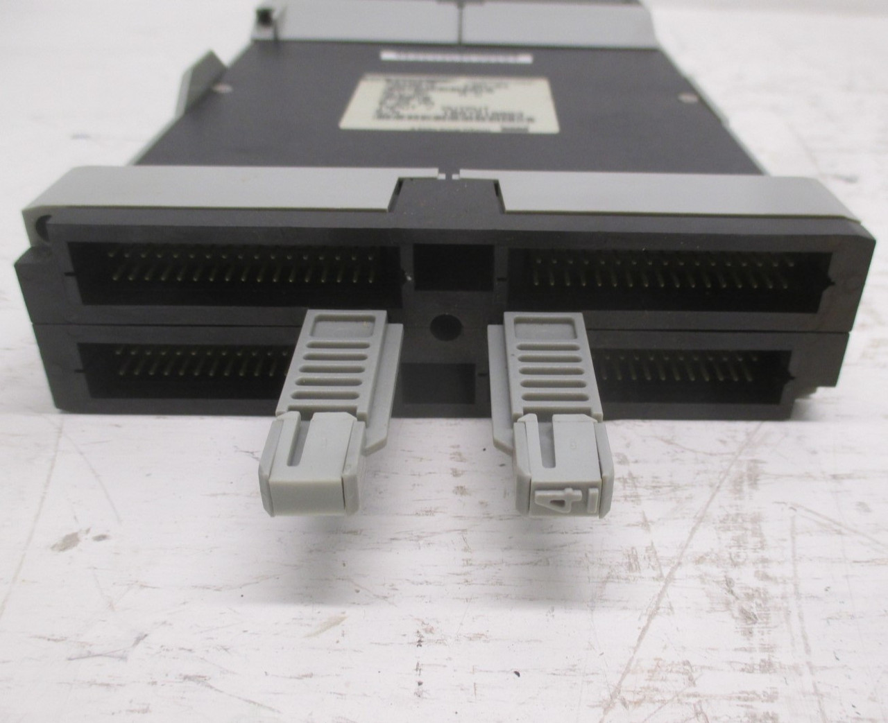 I/A Series Foxboro P0400YE FBM 04 Rev 0P A.C 0-20 MA I/O P0400YE-0PAC  P0400YEOP (AH0082-2)