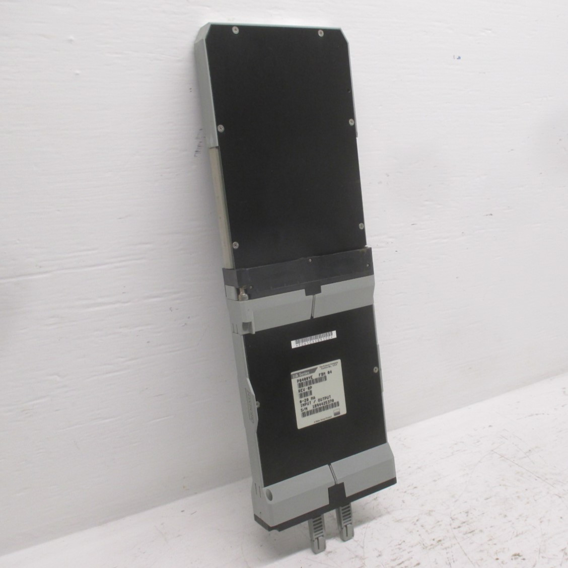 I/A Series Foxboro P0400YE FBM 04 Rev 0P 0-20 MA I/O P0400YE-0P  P0400YEOP (AH0083-10)