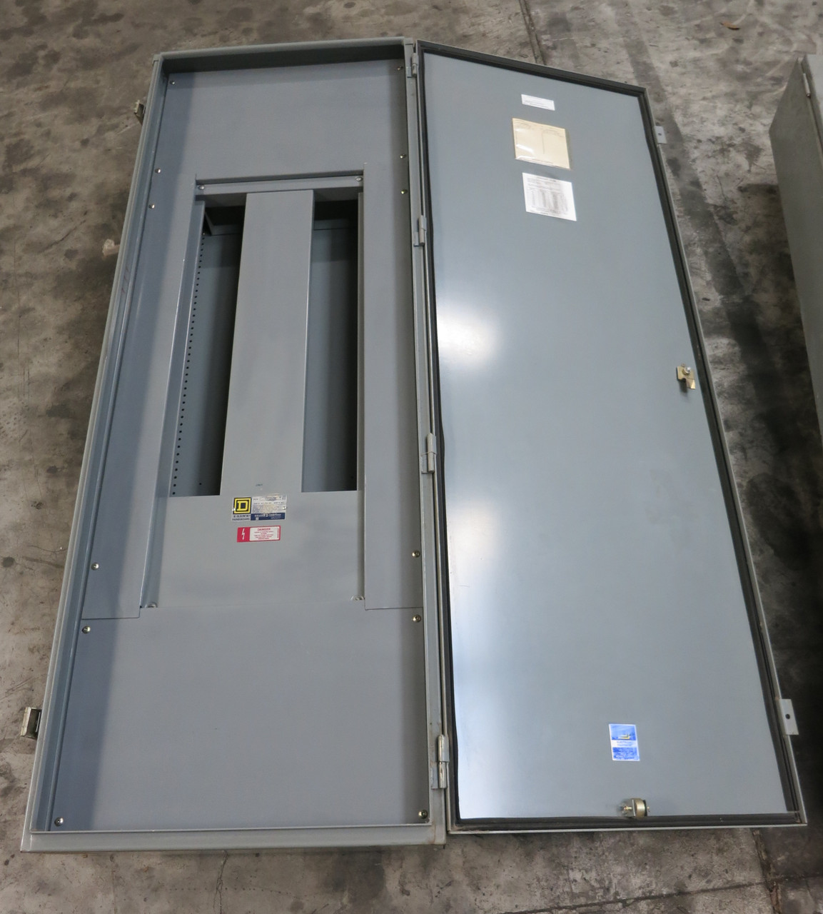 Square D 400A HCN I-Line Breaker Panel Board 600V 3PH 4W Main Lug 400 Amp MLO 3R (DW6619-2)