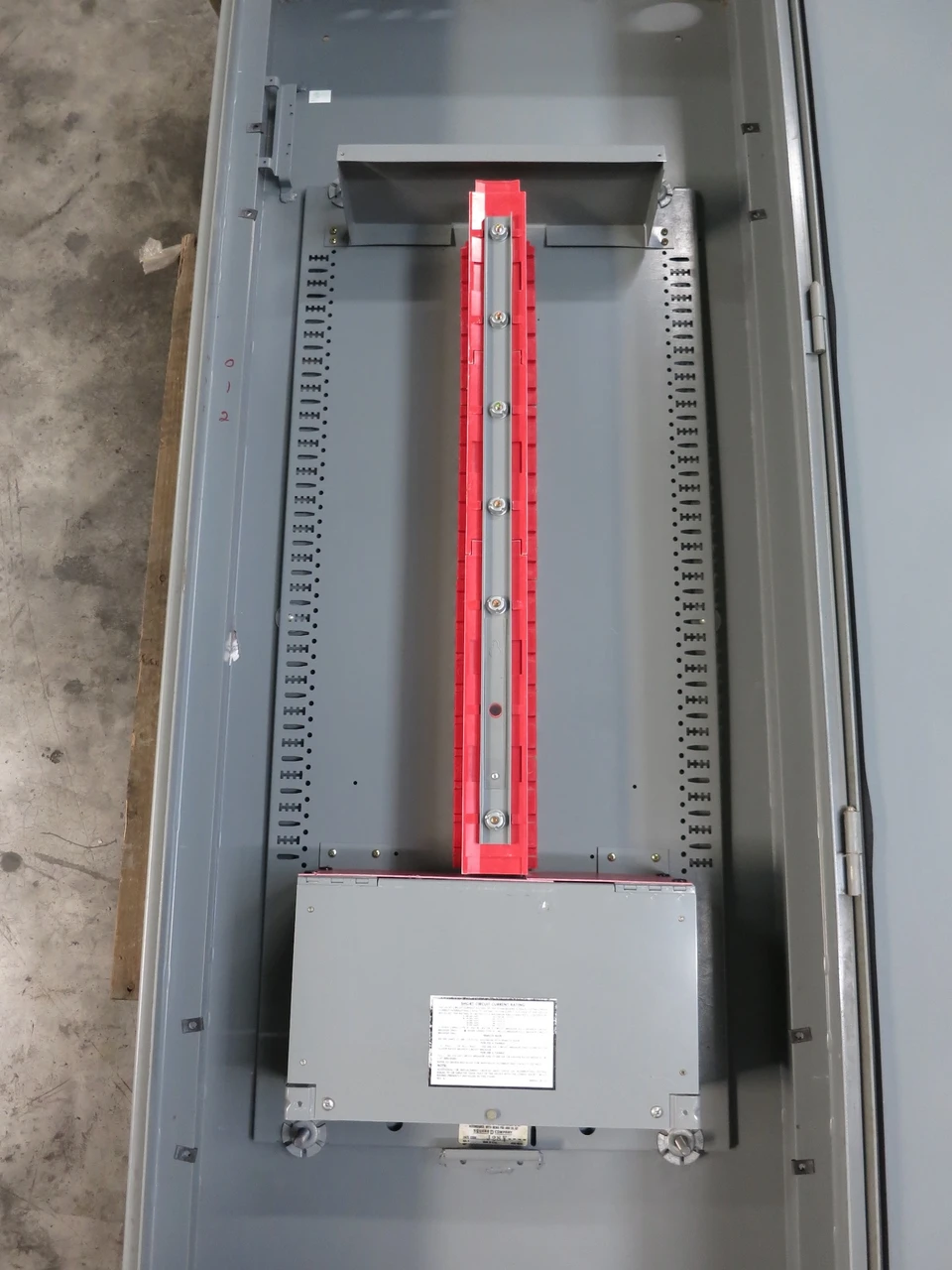 Square D 400A HCN I-Line Breaker Panel Board 600V 3PH 4W Main Lug 400 Amp MLO 3R (DW6619-2)