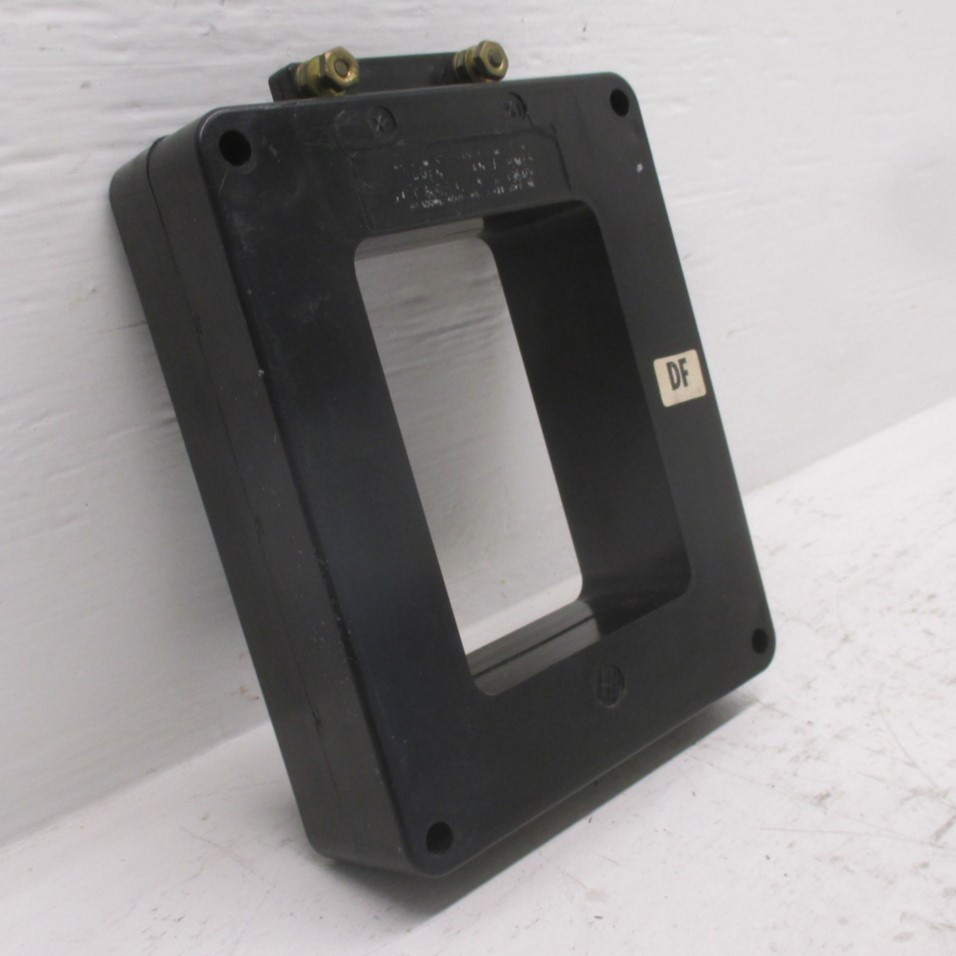 IT 75C149640P-8 Current Transformer 600:5 Ratio CT 50-400HZ 10KV 600V (AH0107-8)