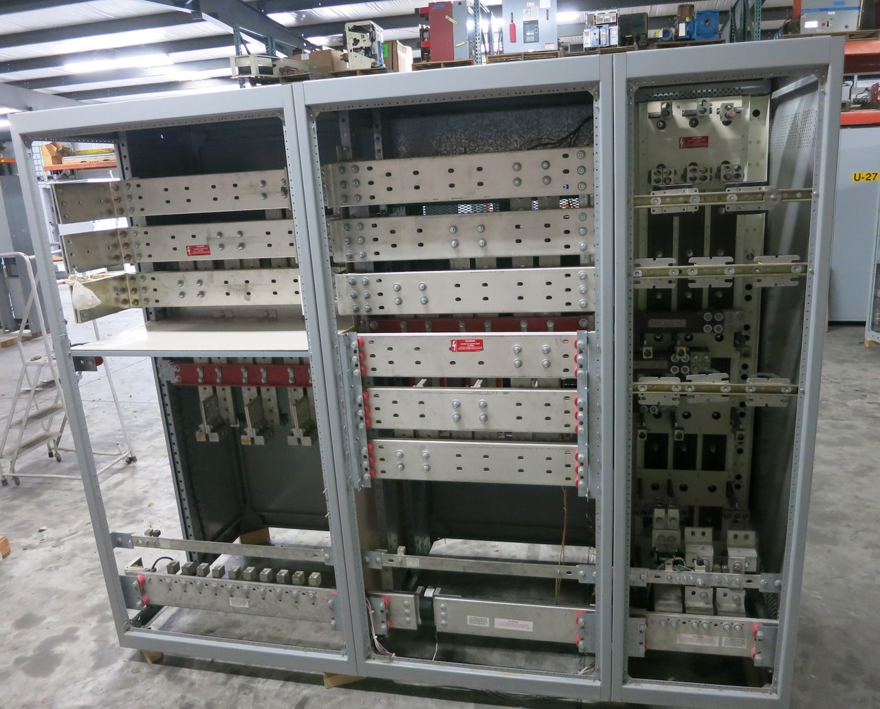 GE AV-Line 4000A 480V Main Switch Board Breaker Panel 3PH 4W TC4040SS TP2020SS (DW6653-1)