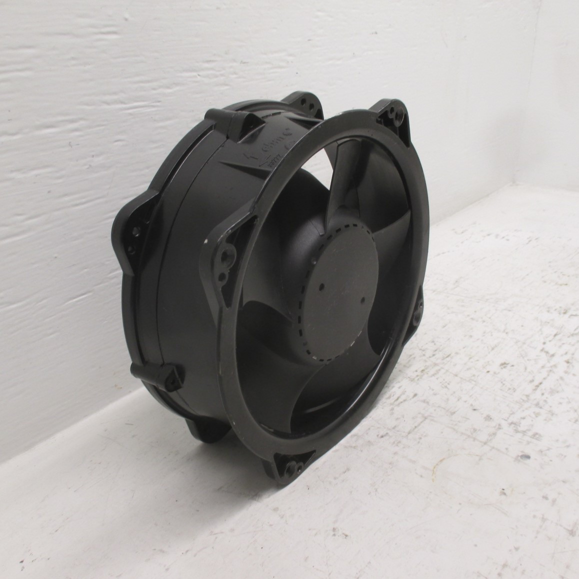 ebm-papst W2E208-BA86-51 Fan 115V~50Hz 0,7A 67W 95W 3100min 6uF W2E208BA8651 (AH0146-4)