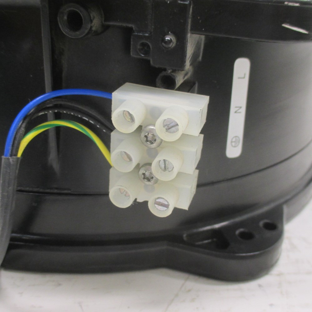 ebm-papst W2E208-BA86-51 Fan 115V~50Hz 0,7A 67W 95W 3100min 6uF W2E208BA8651 (AH0146-4)