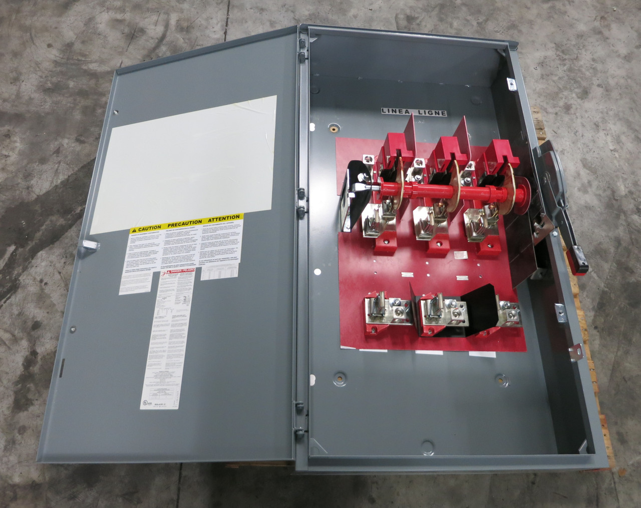 NEW Square D H365R 400A 600V Fusible Safety Switch Disconnect 400 Amp 3R E05 (DW6655-2)
