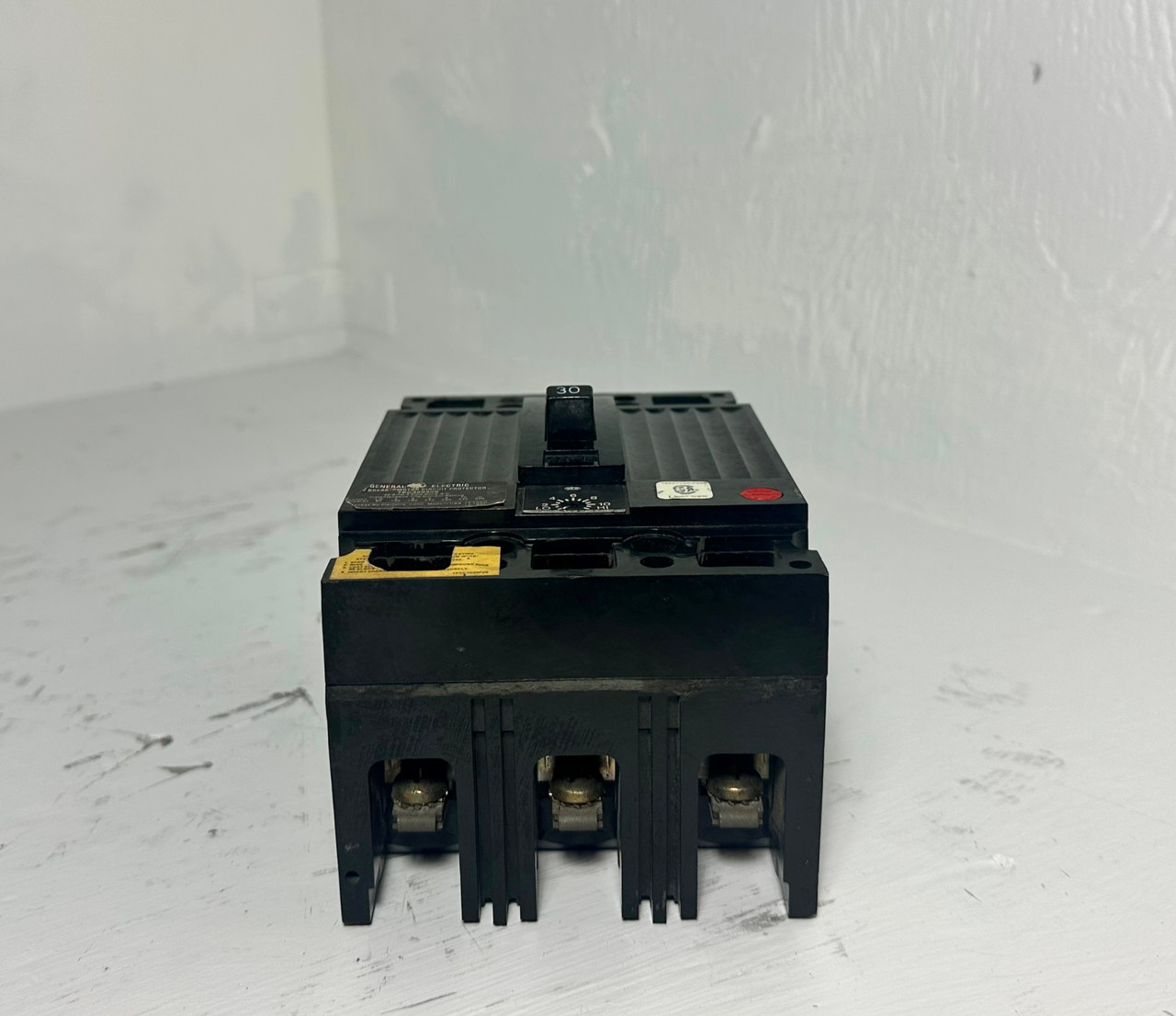 GE TEC36030S 30A Mag-Break Circuit Breaker 480/600V 3P 30 Amp General Electric (EM5241-5)