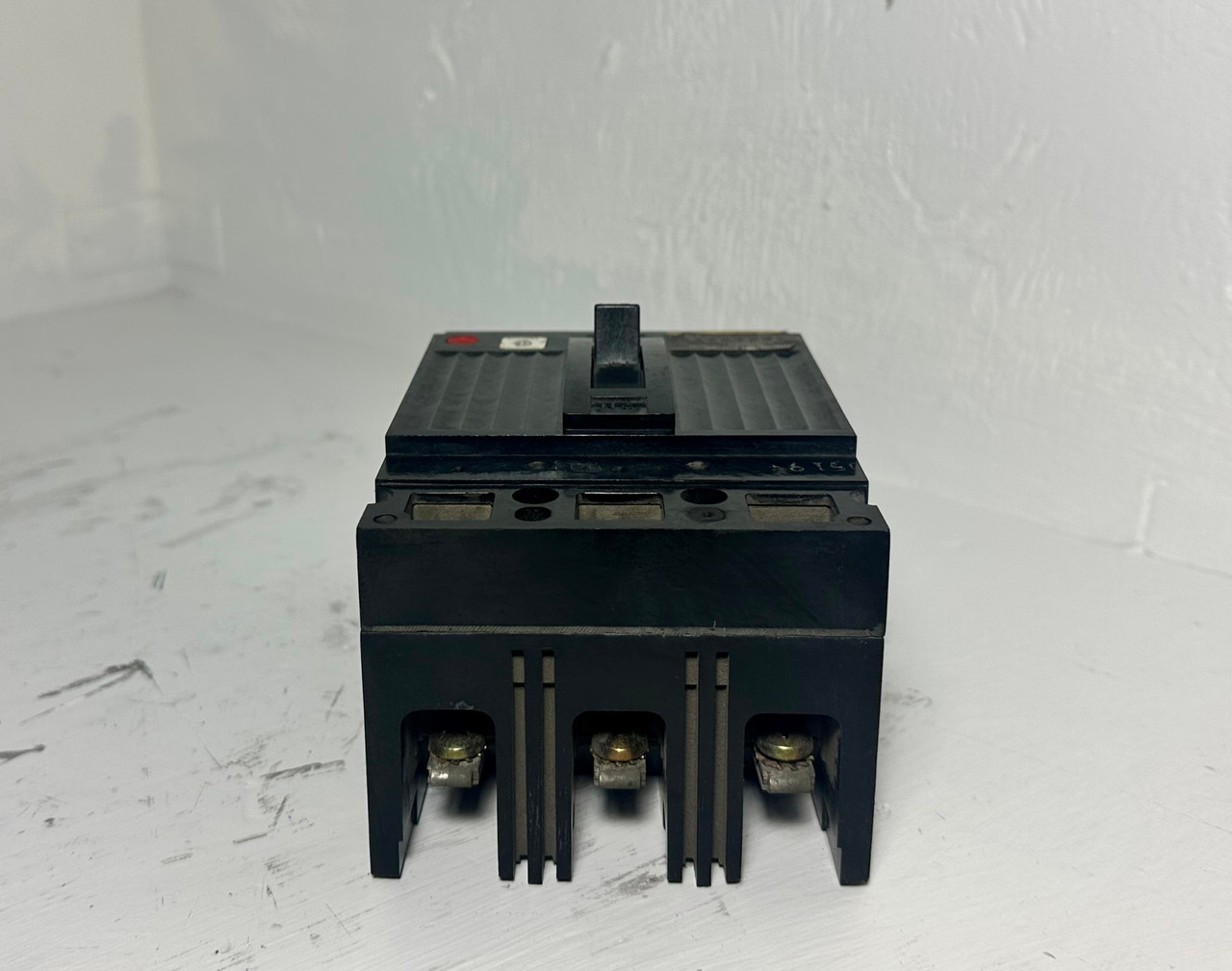 GE TEC36030S 30A Mag-Break Circuit Breaker 480/600V 3P 30 Amp General Electric (EM5241-5)