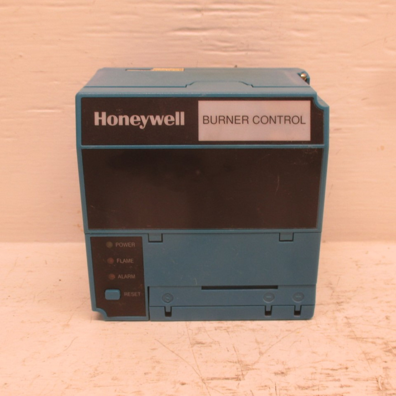 Honeywell RM7823 A 1016 Burner Control Module PLC Temperature Controller (AH0166-2)