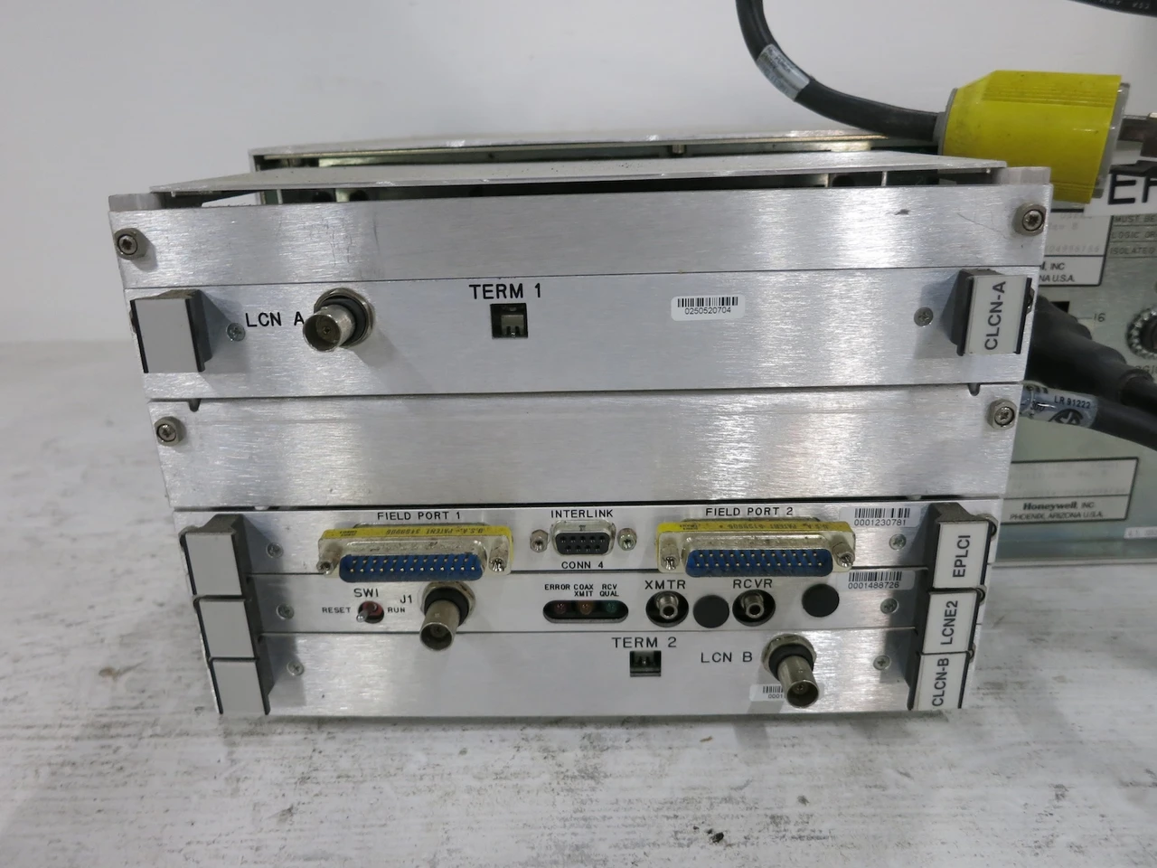 Honeywell 51402455-100 PLC Module EPLCG MP-DNCF02-100 MP-REPLC7-100 w/ Boards (DW6666-2)