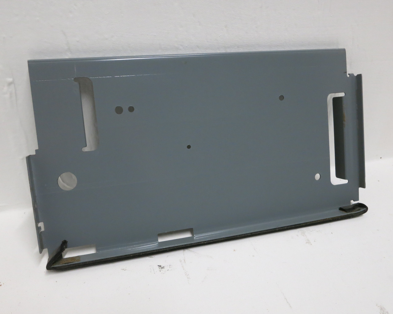 Allen Bradley 2100 Centerline MCC Midshelf Assembly Shelf Support Pan Divider 3 (DW6671-78)