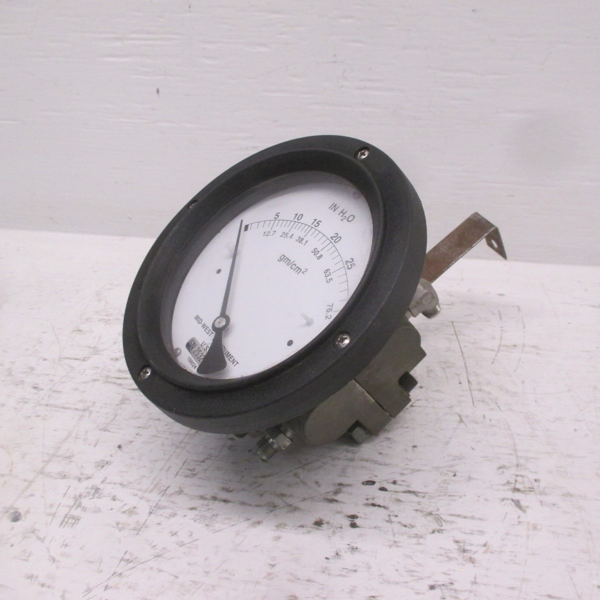 Image of Mid-West Instrument 130SC-10-00 Gauge Max Water Pres. 500 Max Temp 200*F in H2O