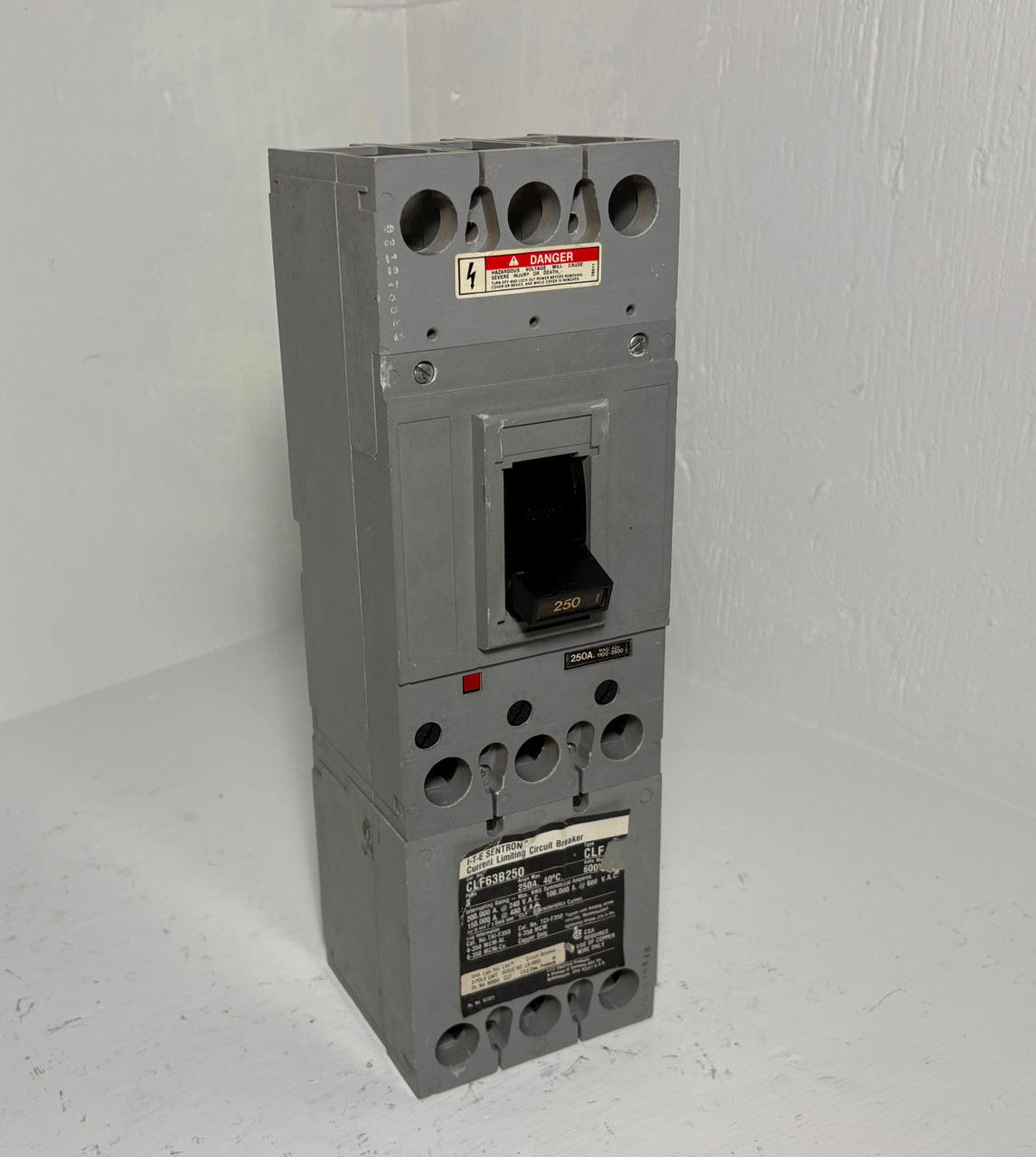 Siemens I-T-E CLF63B250 250A Circuit Breaker 480/600V 3P Type CLF ITE 250 Amp (EM5284-1)