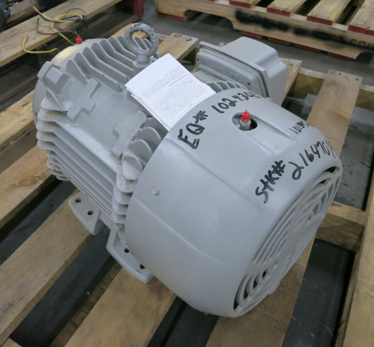 Siemens 7.5 HP AC Motor 460V 3250 RPM SD100 IEE 213T 8.8A 1LE24212AA112AA3 TEFC (DW6721-1)