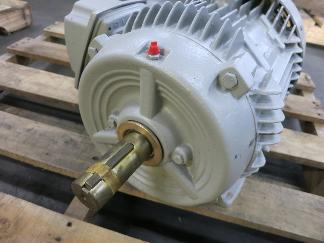 Siemens 7.5 HP AC Motor 460V 3250 RPM SD100 IEE 213T 8.8A 1LE24212AA112AA3 TEFC (DW6721-1)
